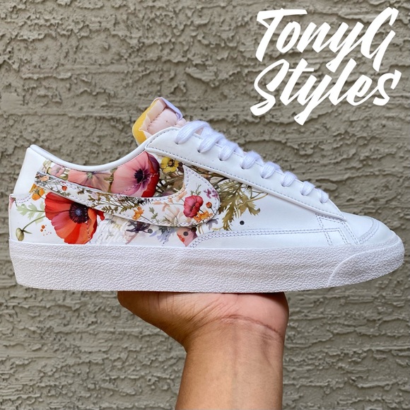 💐NEW💐 CUSTOM NIKE BLAZER LOW - Picture 1 of 16